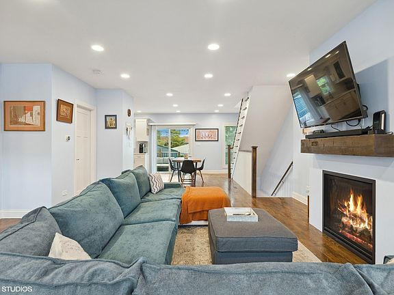 5th image of 2871 N Elston Ave