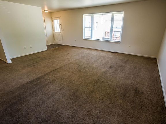 2nd image of 1118 Lapeer Ave