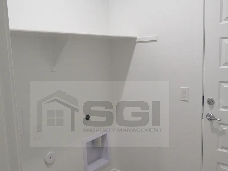 8911 W Bethany Heights Dr — Photo 6