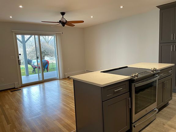 Kitchen / Living Room