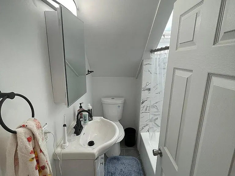 119 Hanover St #3 — Photo 16