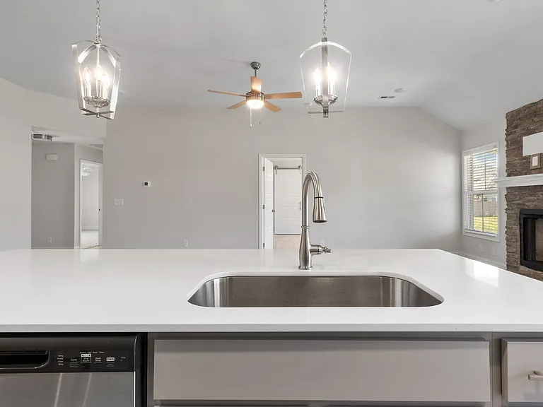 1402 Dan Brown Dr — Photo 13