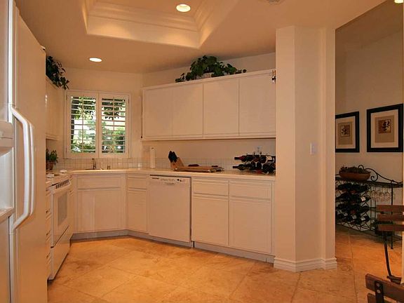 4th image of 118 Baycrest Ct #77