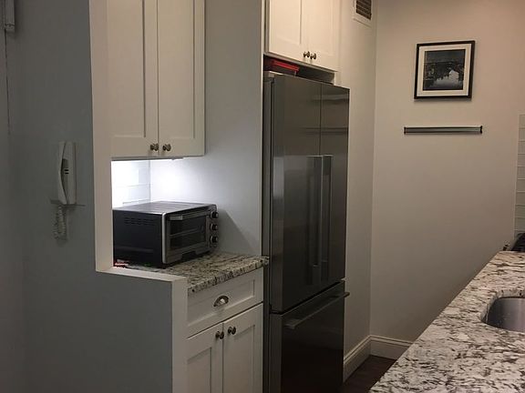 4th image of 301 E 87th St APT 7B