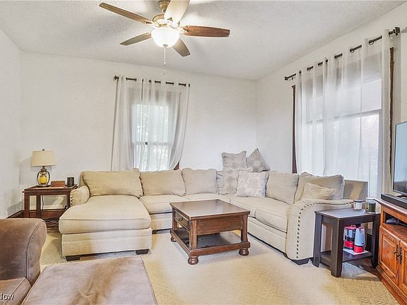 4th image of 8164 Windham St