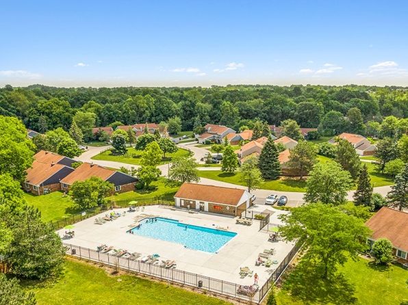 6423 Silverbrook W #6083W