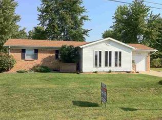 1710 E State St, Albany, IN 47320