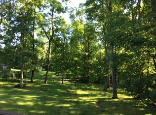 245 Antietam Dr, Falling Waters, WV 25419