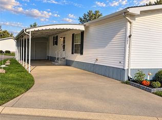 221 Gull Dr, Elyria, OH 44035