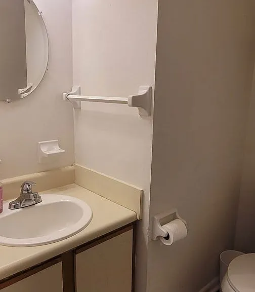 2325 W Pensacola St #116 — Photo 12