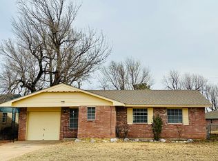 710 S Meadow Ln, Mustang, OK 73064