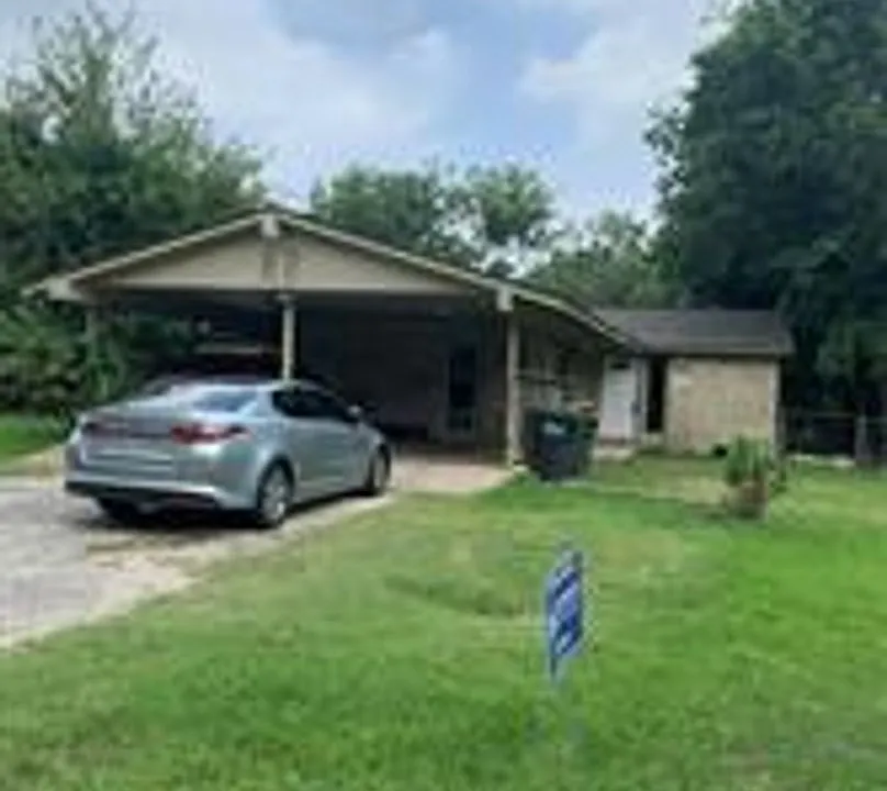 415 Live Oak St