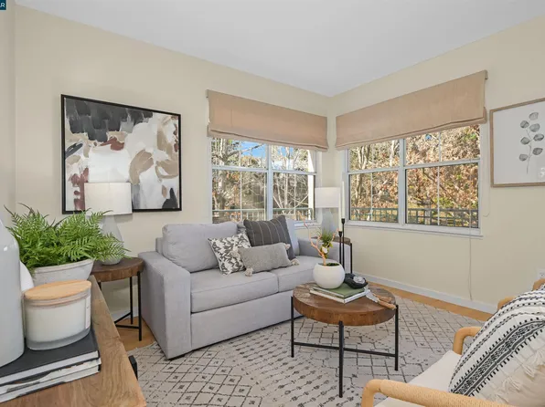 1860 Tice Creek Dr APT 1236, Walnut Creek, CA 94595