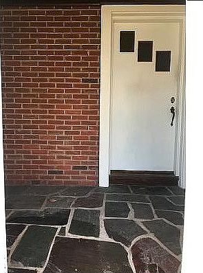 Enclosed porch/mud room