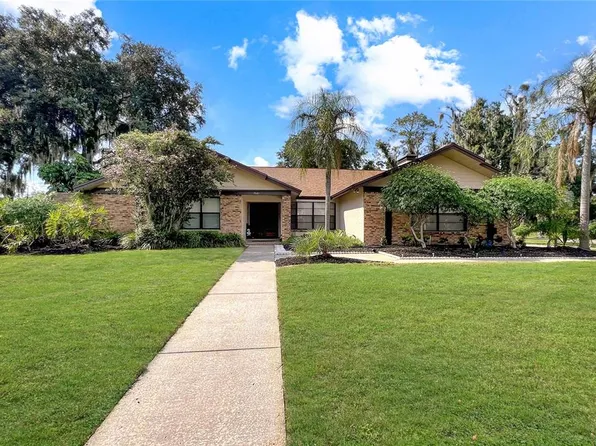 2601 Lakeview Way, Plant City, FL 33566