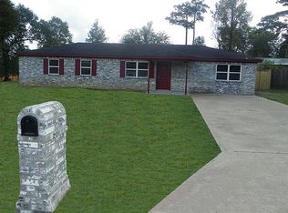 1413 Magnolia Ln, Woodville, TX 75979