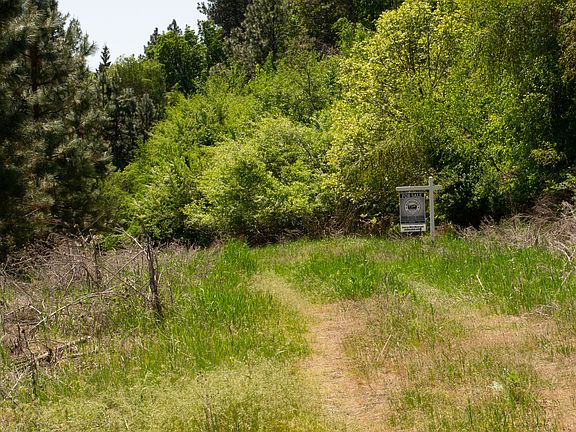 4th image of N Jefferson Dr