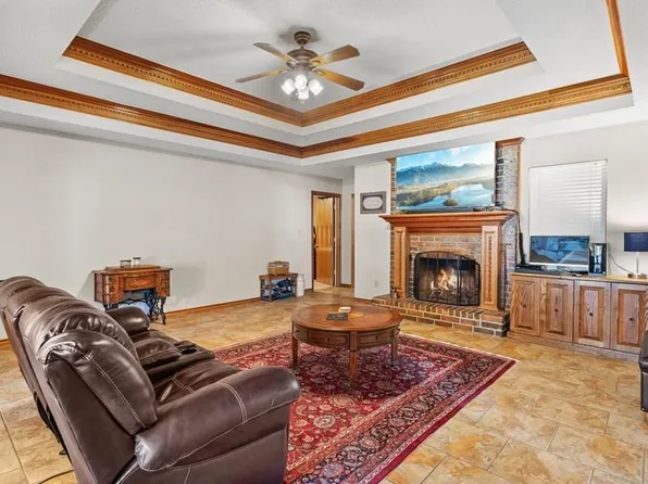 14 Shady Pine Cir, Texarkana, AR 71854