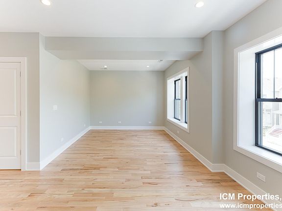 3rd image of 2453 W Logan Blvd #2537CA2