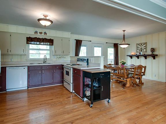 5th image of 1803 Susan Dr