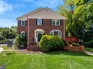 6859 Williamsburg Pond Ct, Falls Church, VA 22043