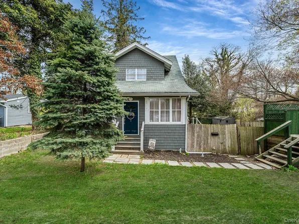 75 N Columbia Street, Port Jefferson, NY 11777