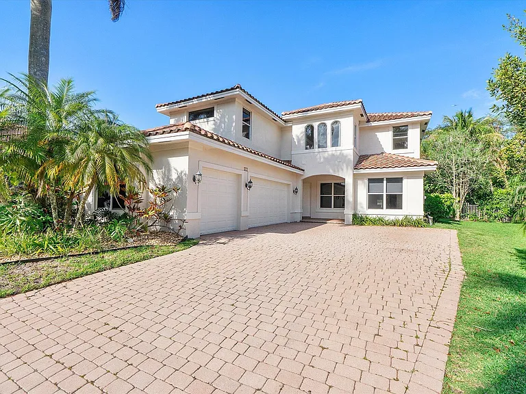 2013 Harbor View Cir — Photo 4