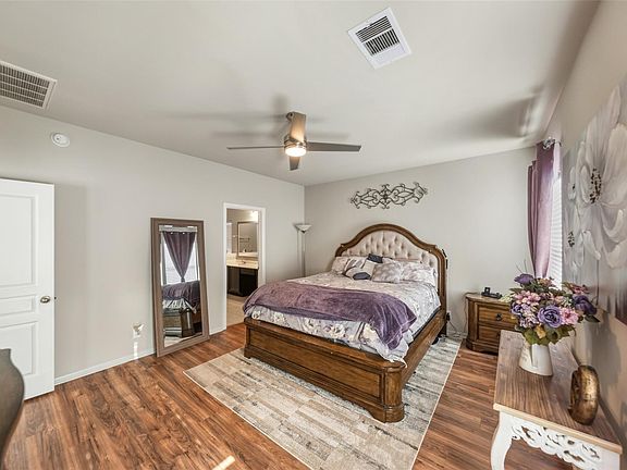5th image of 15439 Aberdeen Wood Dr