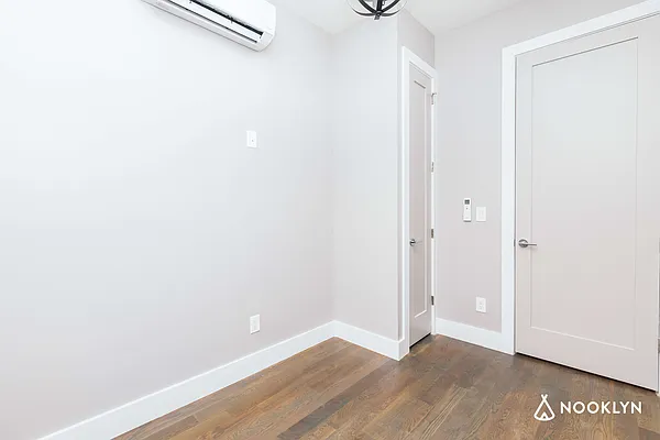 Rented by Nooklyn NYC LLC | media 7