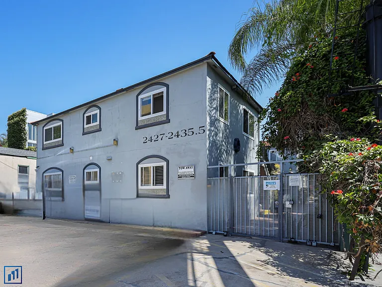 2424 24305 India Street 2429 2435.5 Kettner Blvd — Photo 10