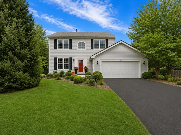 93 Old Farm Ct, Lindenhurst, IL 60046