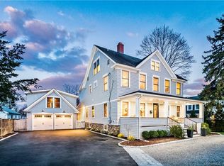 127 Oldfield Rd, Fairfield, CT 06824