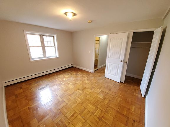 3rd image of 33 Duncan Ave #21A