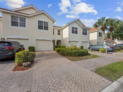 1260 Oxford LN, Naples, FL, 34105