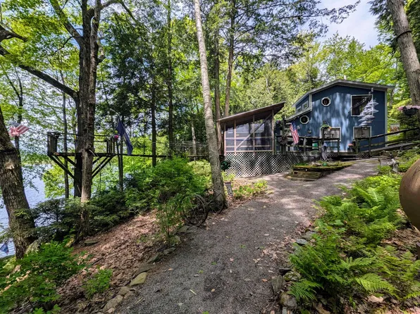 1084 Beebe Lane, Williston, VT 05495