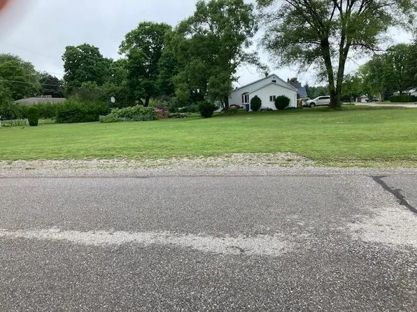 185 Doris Ln, Rogers City, MI 49779