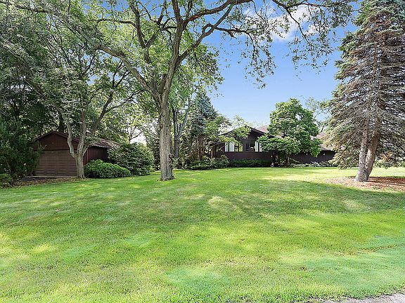 3rd image of 8073 William Dr