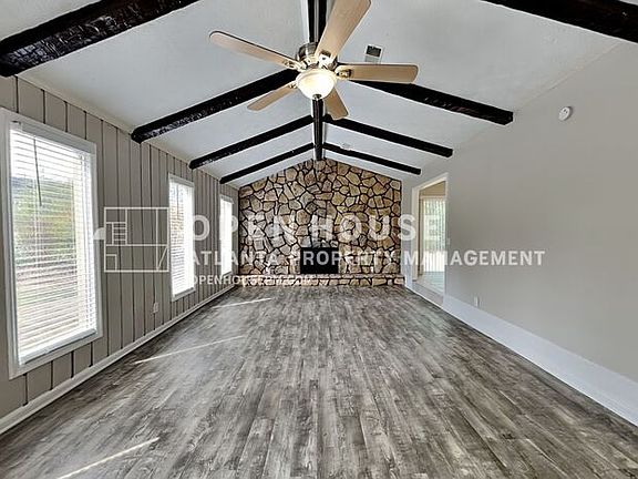 4th image of 3300 Pebble Hill Dr
