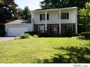 5466 Boxford Cir, Clay, NY 13041