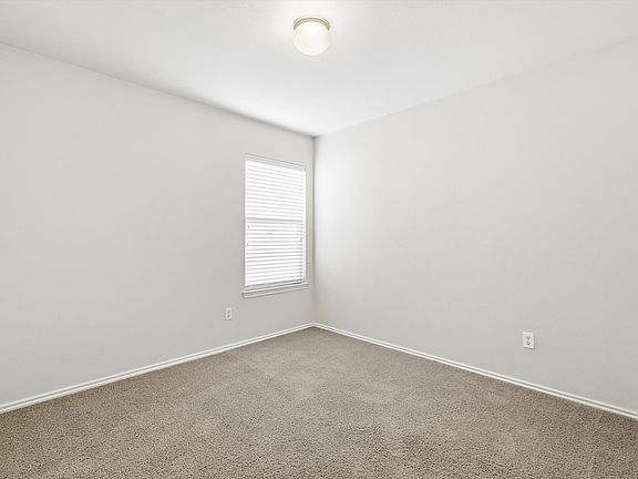 5th image of 10228 Sourwood Dr