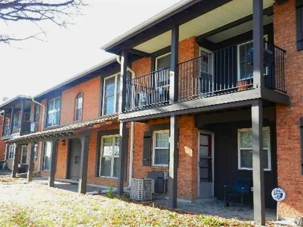 8752 Santa Bella Dr APT G, Hazelwood, MO 63042
