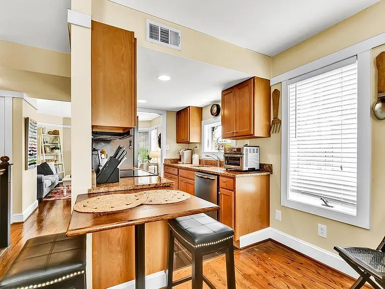 1257 Riverside Ave #D — Photo 7