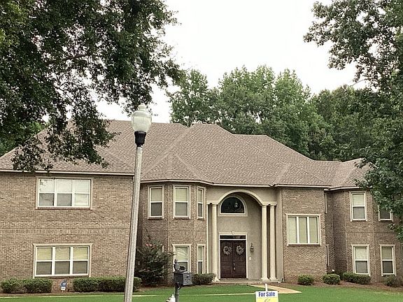 3rd image of 8311 Timber Trace Ln
