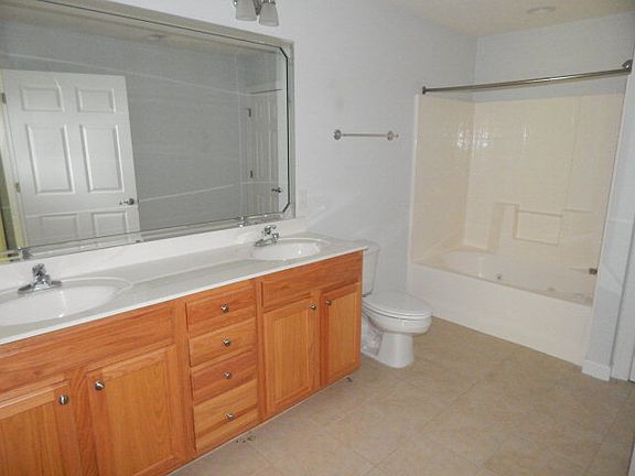 4th image of 116 Waterview Dr N Unit 103