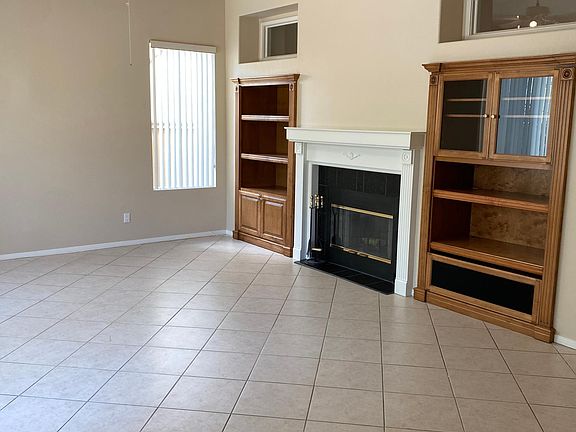 3rd image of 5248 Quaker Hill Ln