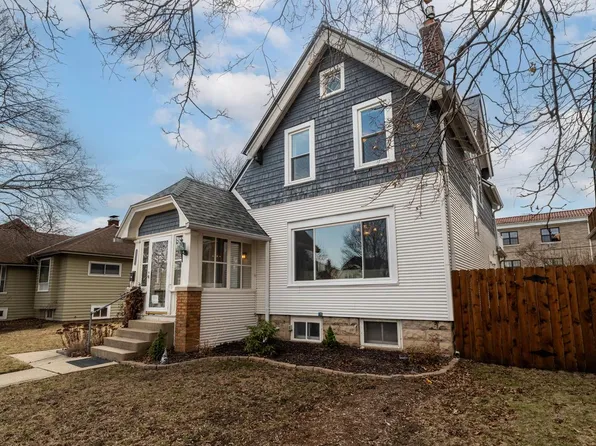 1509 South 74th STREET, West Allis, WI 53214
