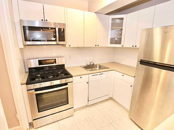 4th image of 10740 Queens Blvd APT 8B