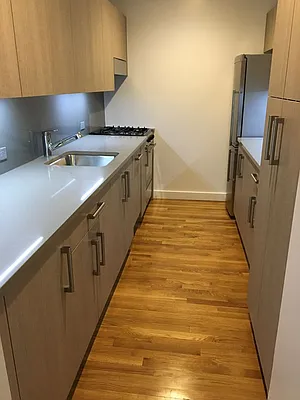 Rented by Stonehenge NYC LLC | media 14