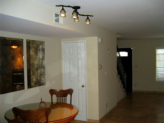 4th image of 431 E Verdugo Ave APT A