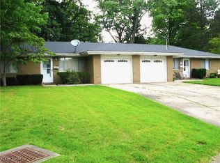 3865-3869 Santom Rd N, Stow, OH 44224